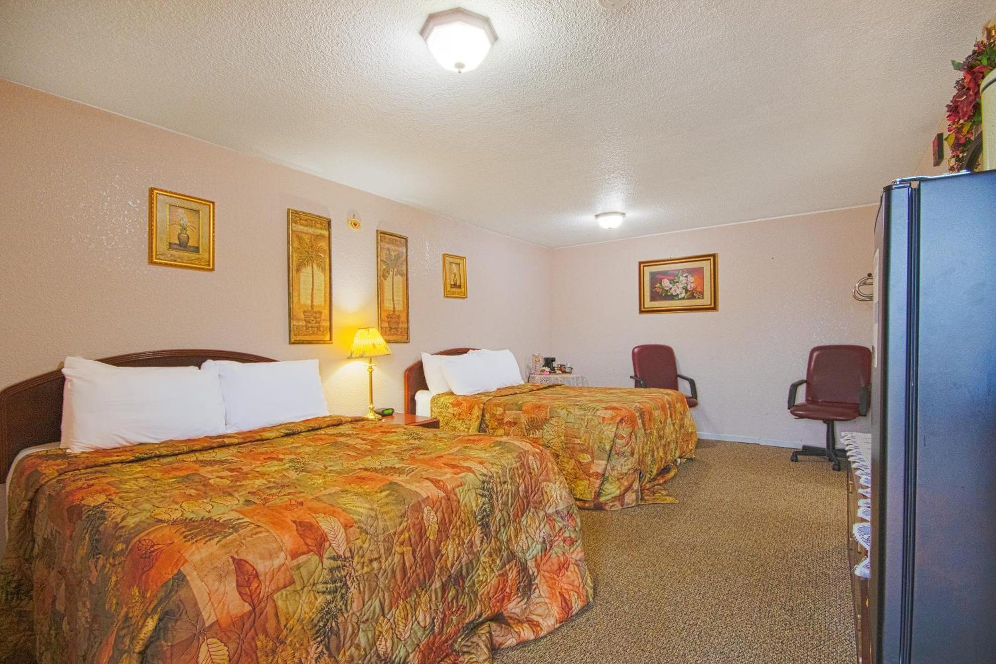 Sunflower Motel Hiawatha By Oyo Extérieur photo