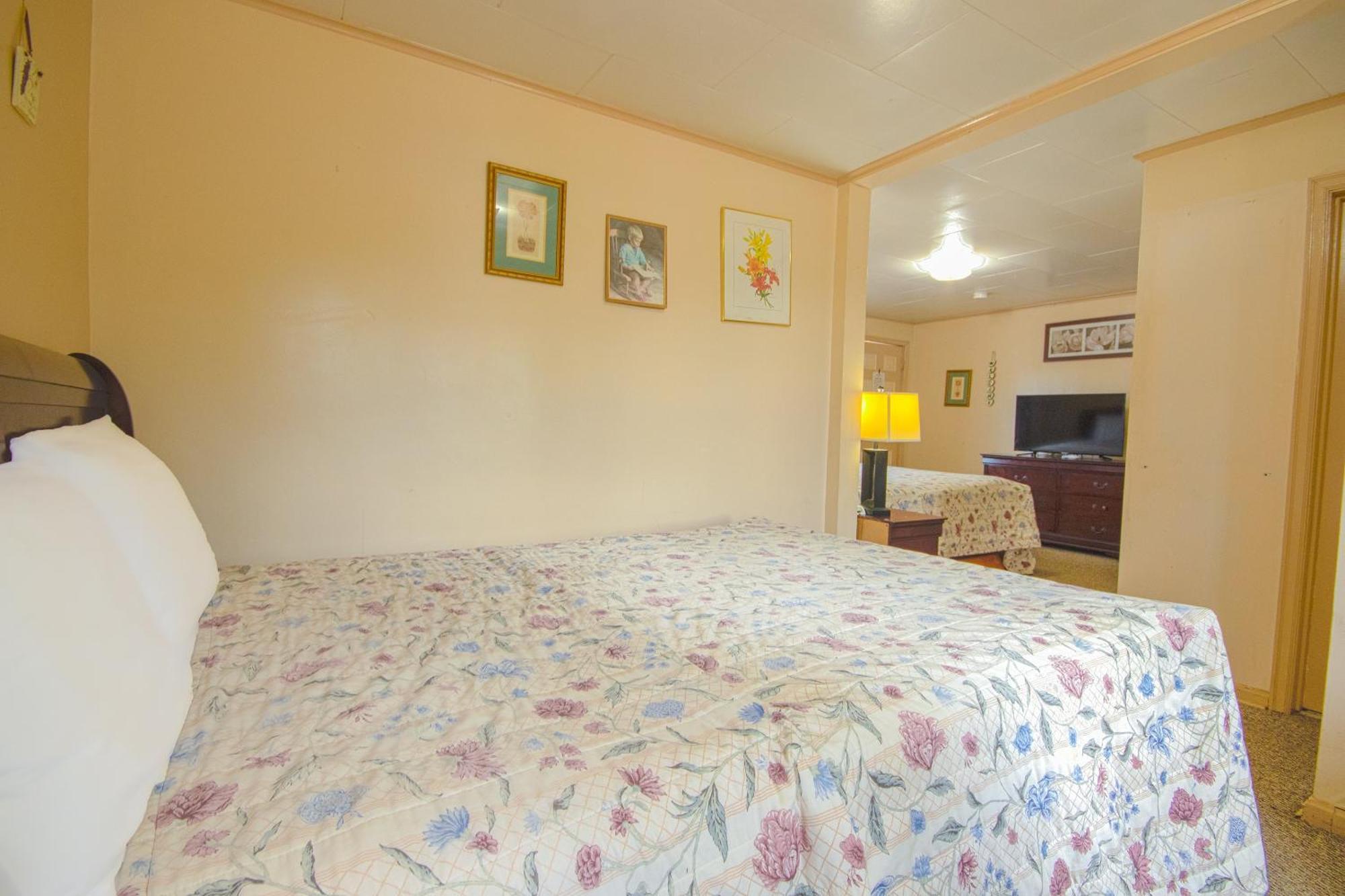 Sunflower Motel Hiawatha By Oyo Extérieur photo