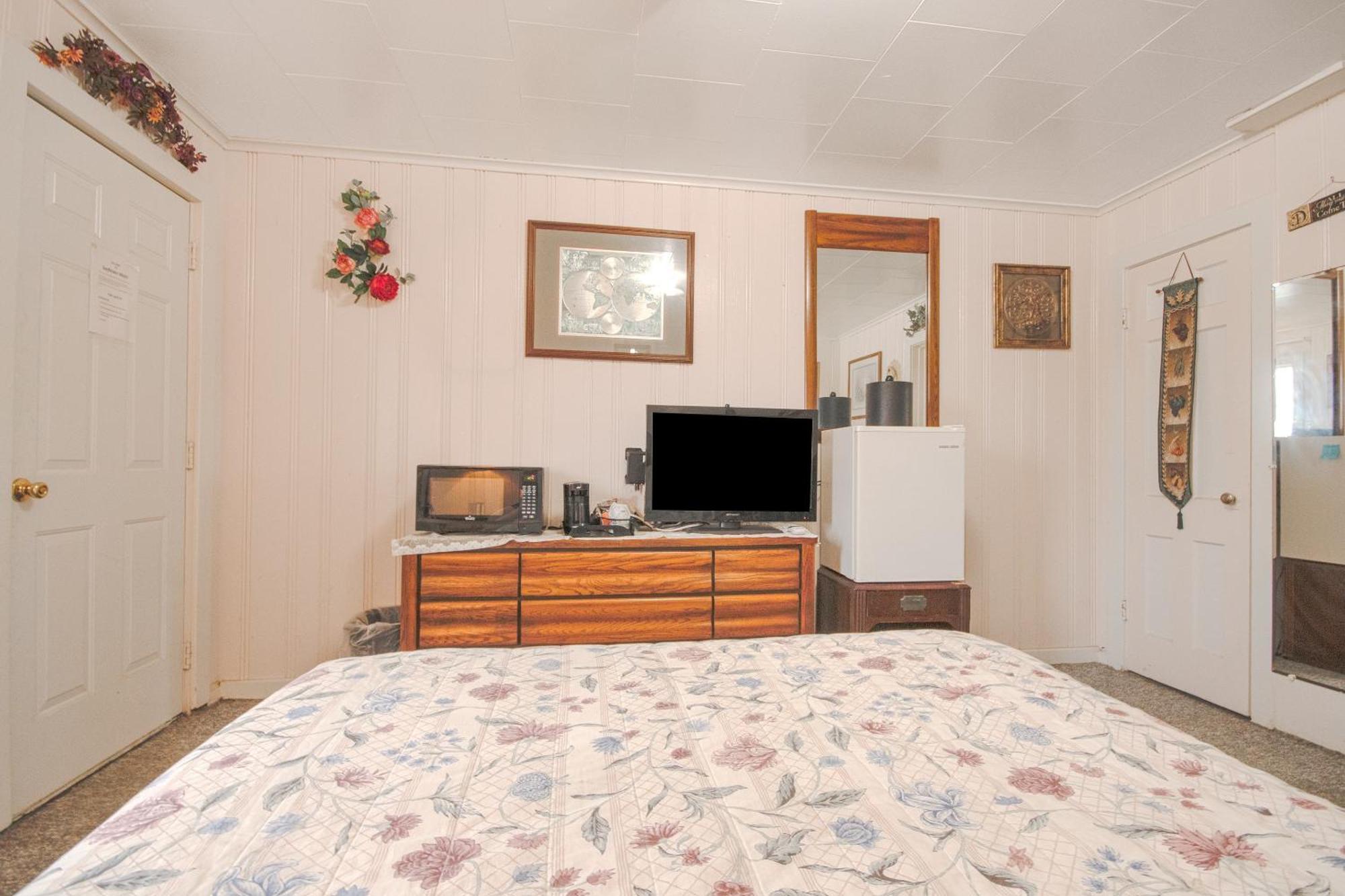 Sunflower Motel Hiawatha By Oyo Extérieur photo